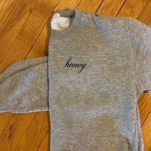 Cropped “honey” sweatshirt
